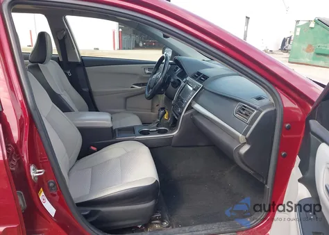 2017 Toyota Camry Le/Se/Xle/Xse z USA, uszkodzony, nr VIN 4T1BF1FK0HU719349